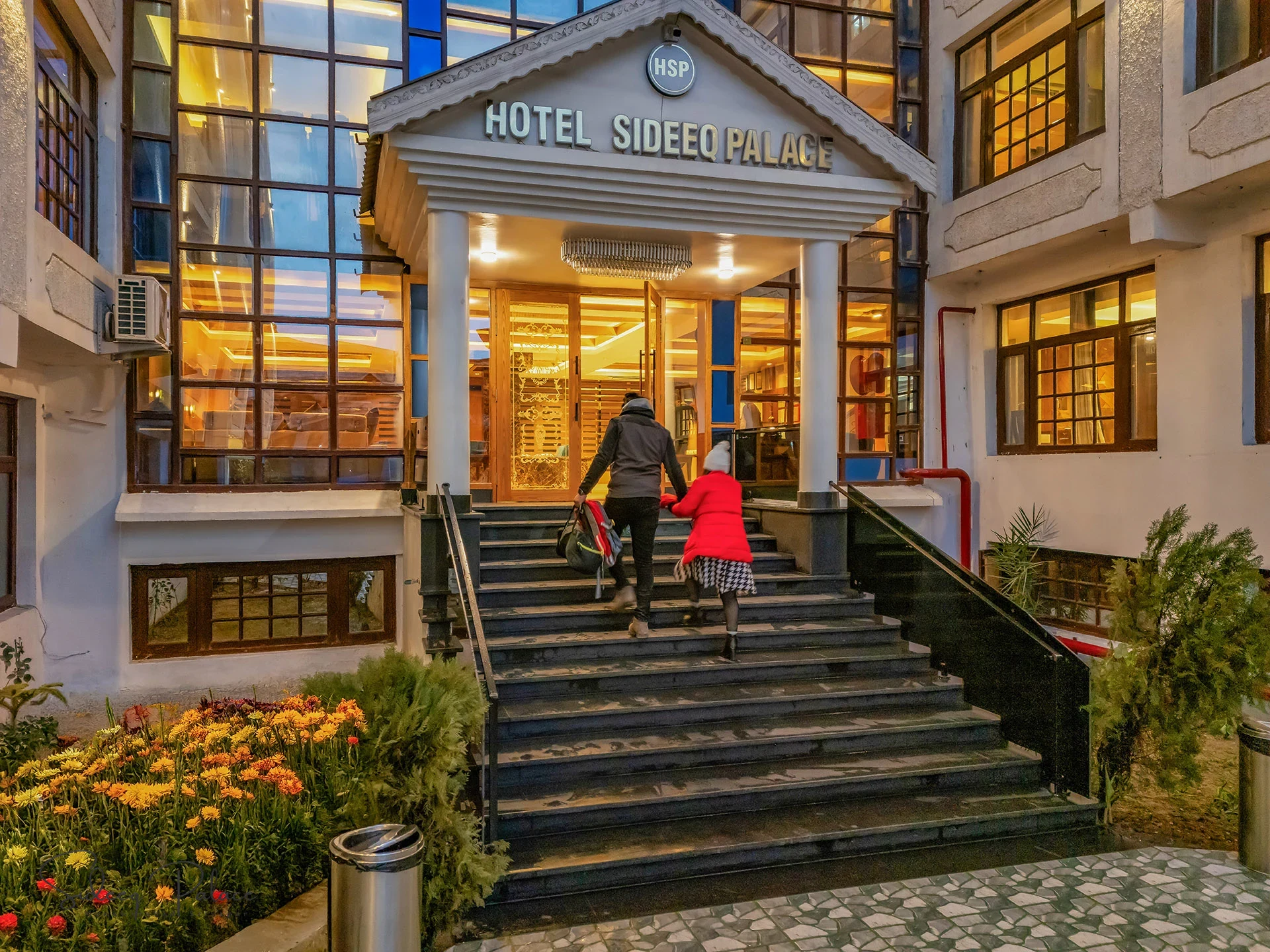 Hotel Sideeq Palace Srinagar